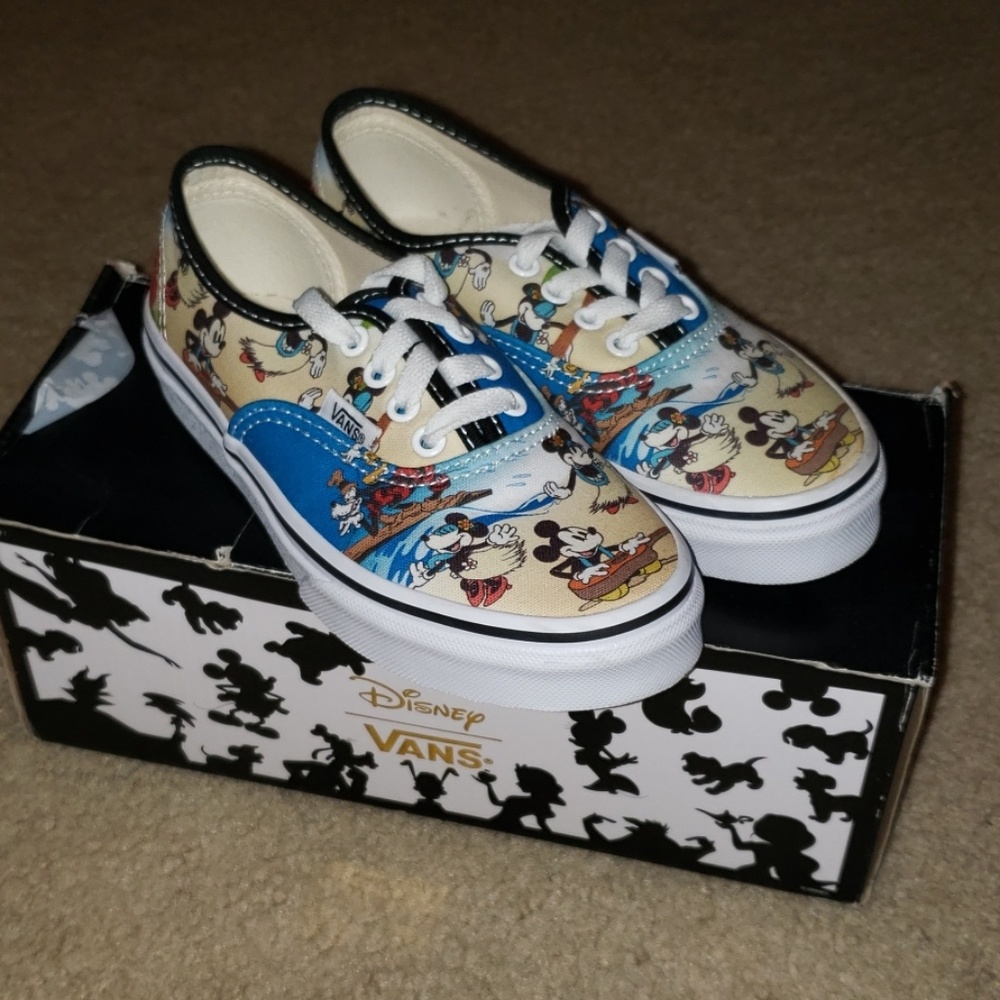HTF ✨Disney Van's Hawaii Mickey kids size 1